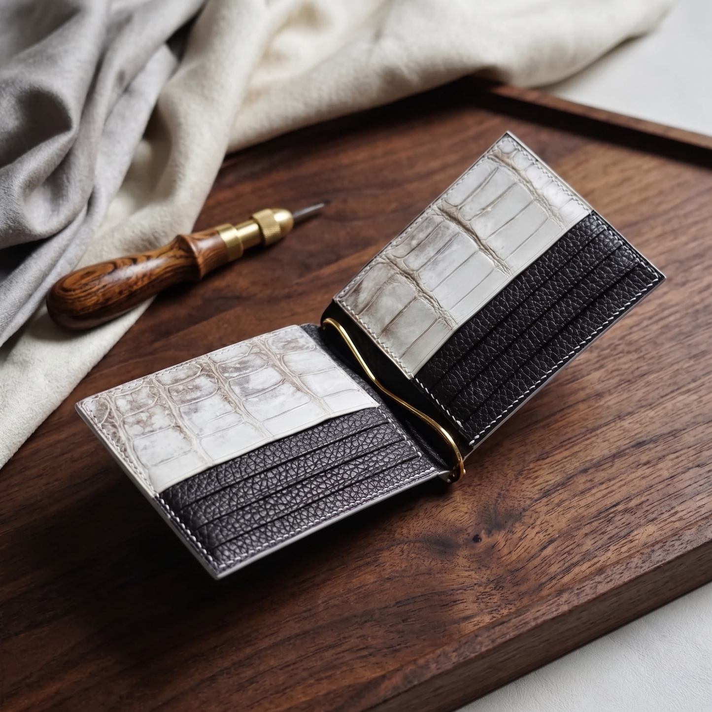 Personalized Himalayan Alligator Leather Money Clip Wallet