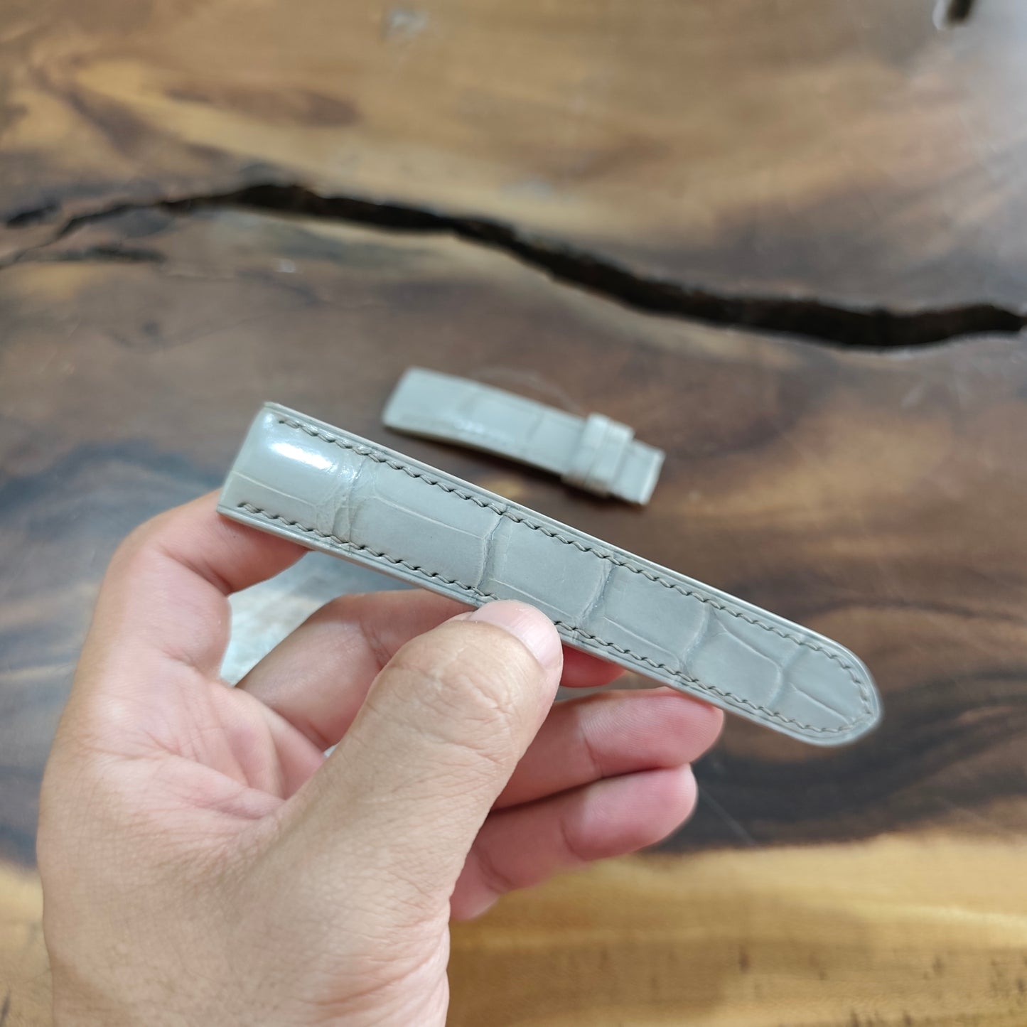 Alligator Watch Strap Handmade | Bespoke Light Grey Watch Band for Men | Leather Strap | Luxury Gift