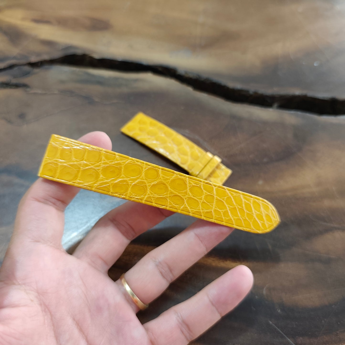 Alligator Watch Strap Handmade | Bespoke Light Yellow Watch Band for Men | Leather Strap | Luxury Gift
