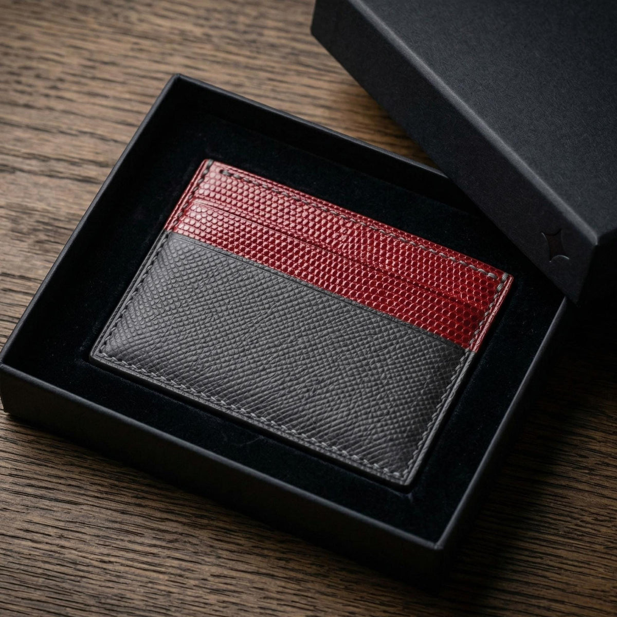 Red Lizard Cardholder by Thor Leather Craft - detail view 2